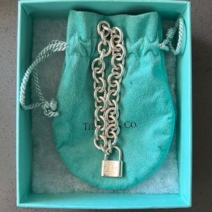 Return to Tiffany padlock bracelet